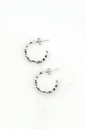 Abigail White Sapphire Earring